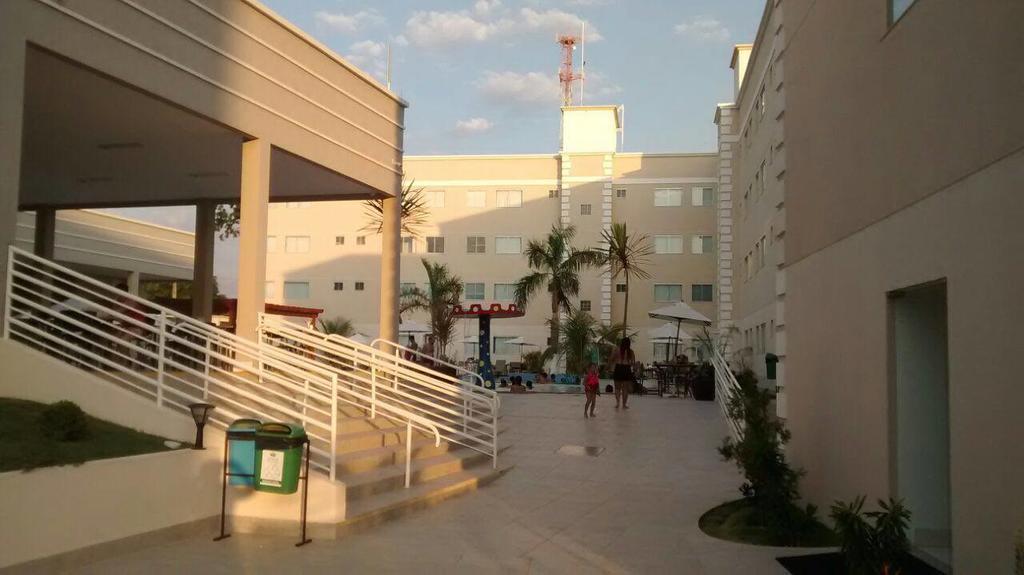 Apartamento Encontro das Águas Caldas Novas Esterno foto